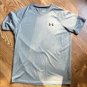 Under Armour Men's Silver Short Sleeve Tee